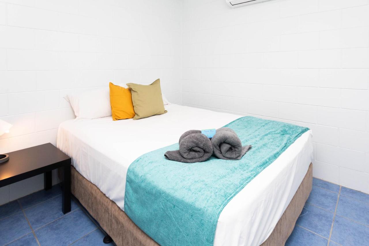 Airlie Sun & Sand Accommodation #6 Airlie Beach Bagian luar foto