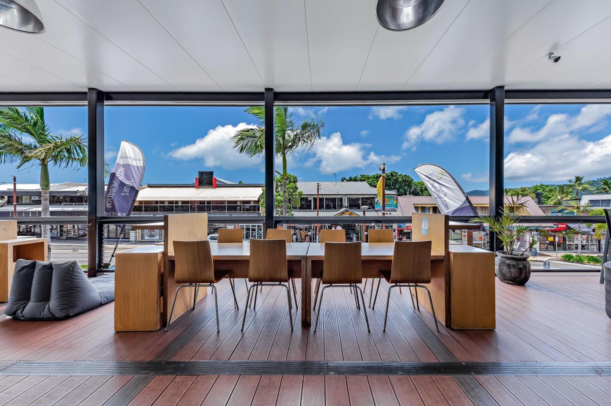 Airlie Sun & Sand Accommodation #6 Airlie Beach Bagian luar foto