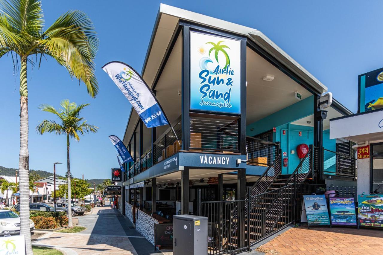 Airlie Sun & Sand Accommodation #6 Airlie Beach Bagian luar foto